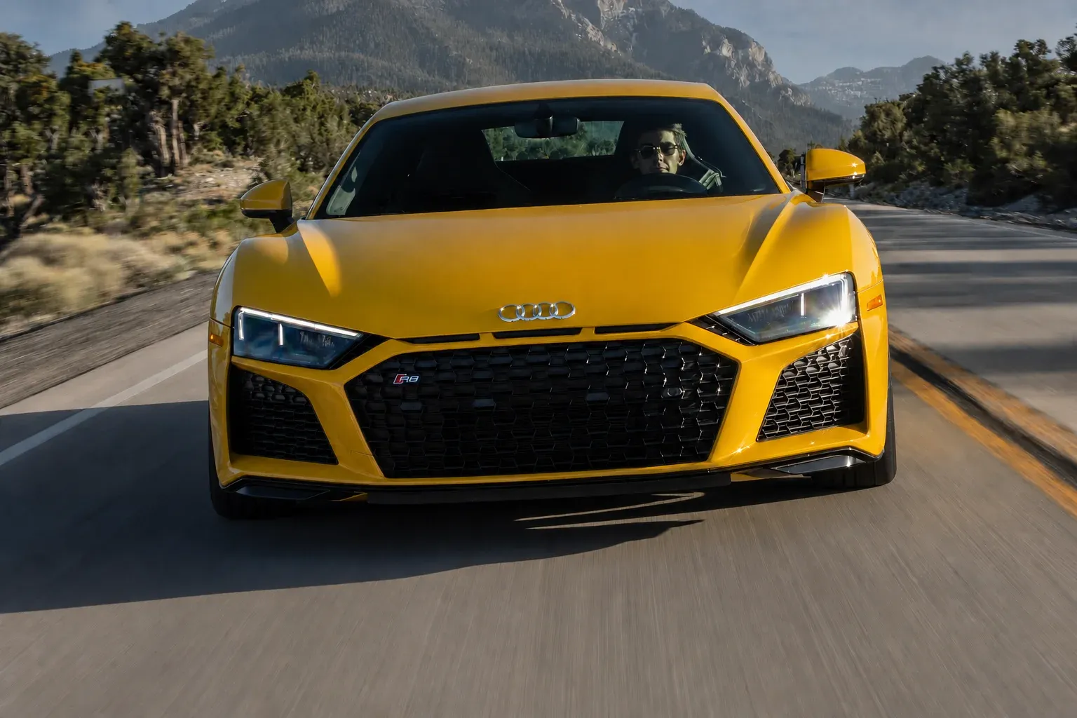 2023 Audi R8 with EW-P-CS-003 wheel, front 0 view
