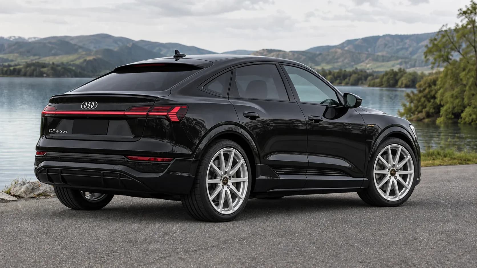 2024 Audi Q8 Sportback e-tron with EW-P-FF-004 wheel, rear right 45 view