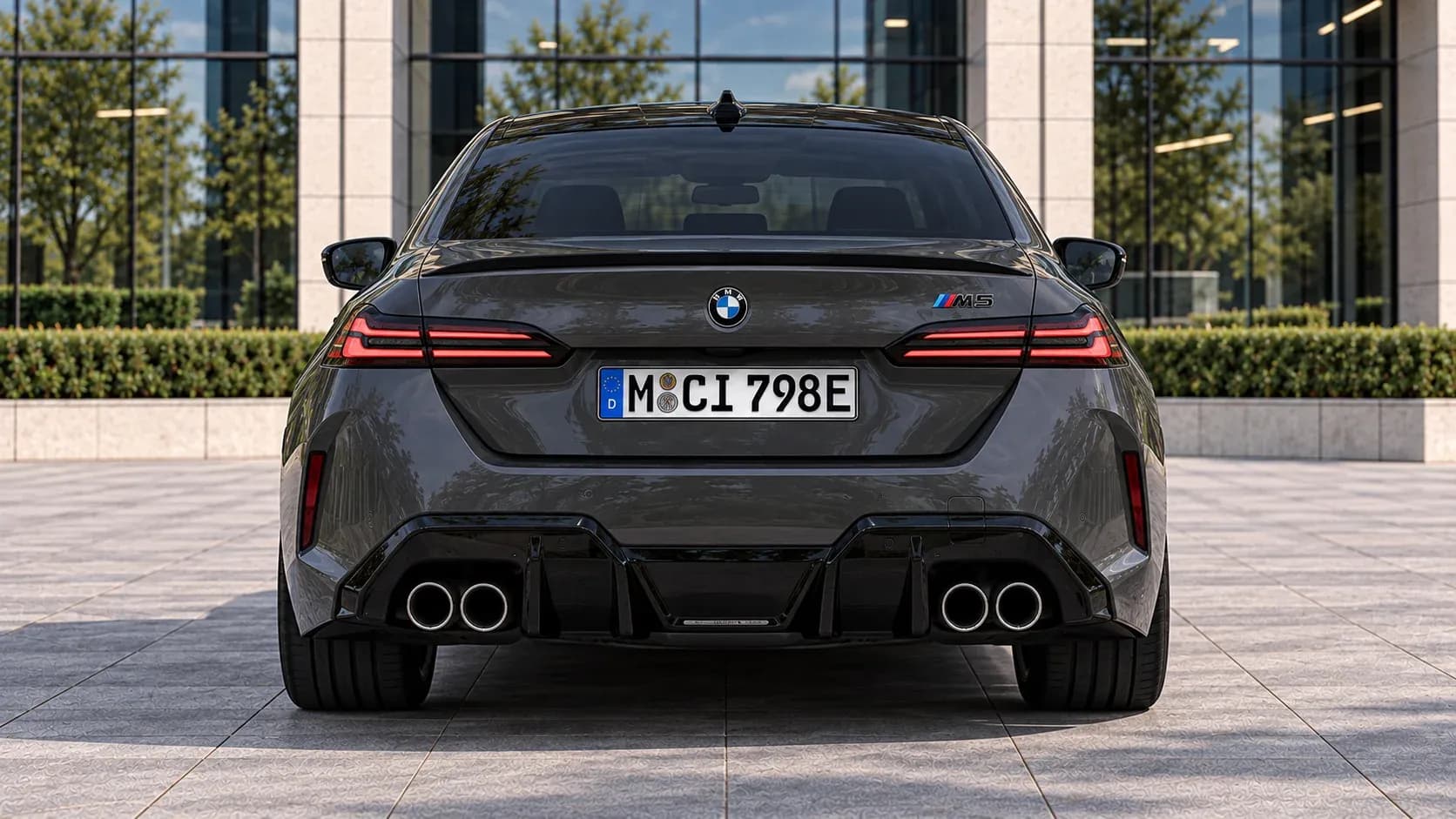 2025 BMW M5 with EW-P-FF-005 wheel, rear 0 view