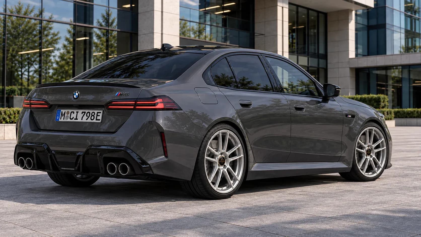 2025 BMW M5 with EW-P-FF-005 wheel, rear right 45 view