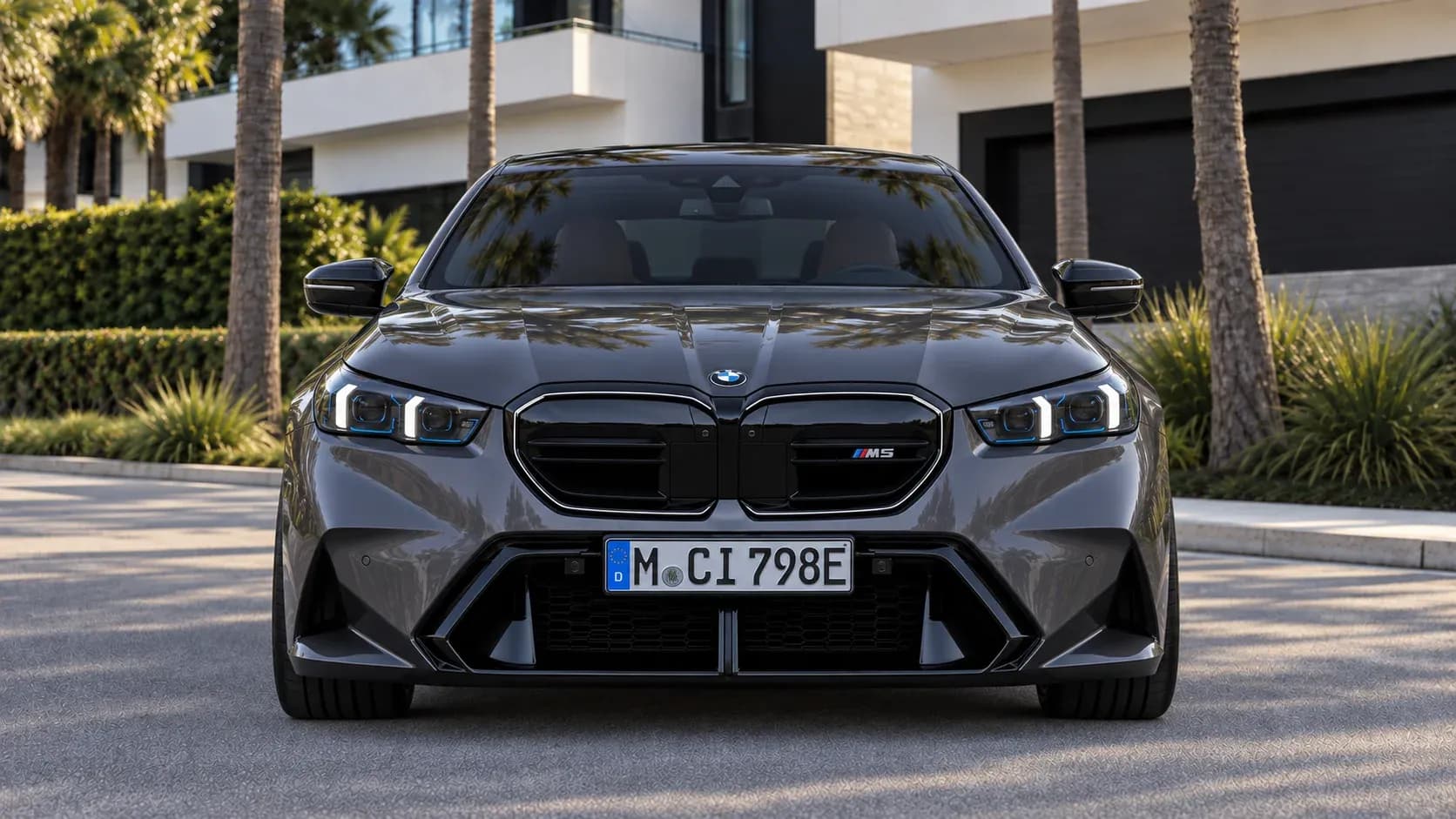 2025 BMW M5 with EW-P-FF-007 wheel, front 0 view