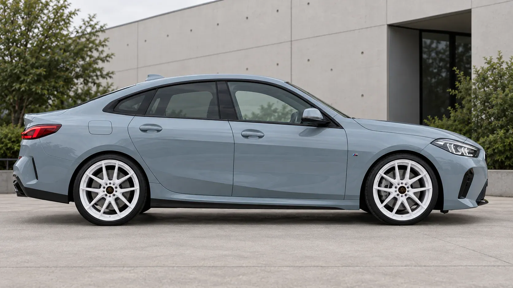 2020 BMW 2 Series with EW-P-FF-008 wheel, side profile view