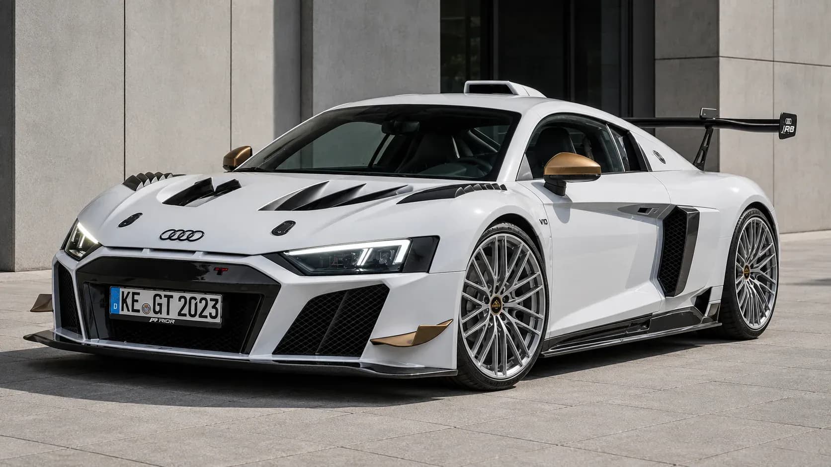 2024 Audi R8 with EW-P-FF-009 wheel, front right 45 view