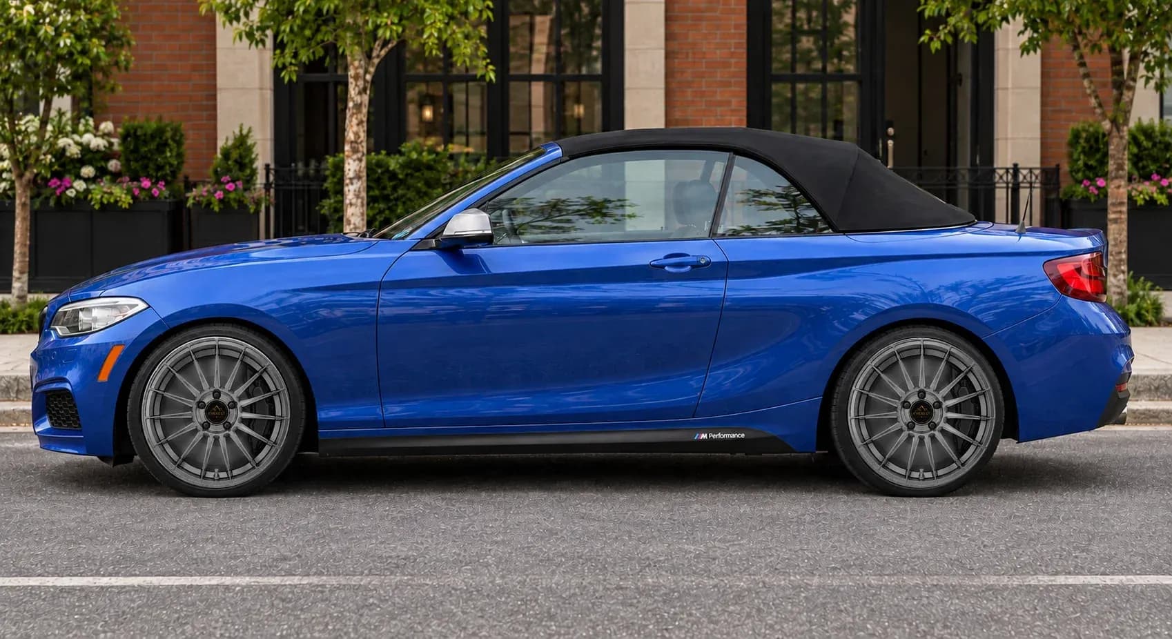 2015 BMW 2 Series with EW-P-FF-012 wheel, side profile view