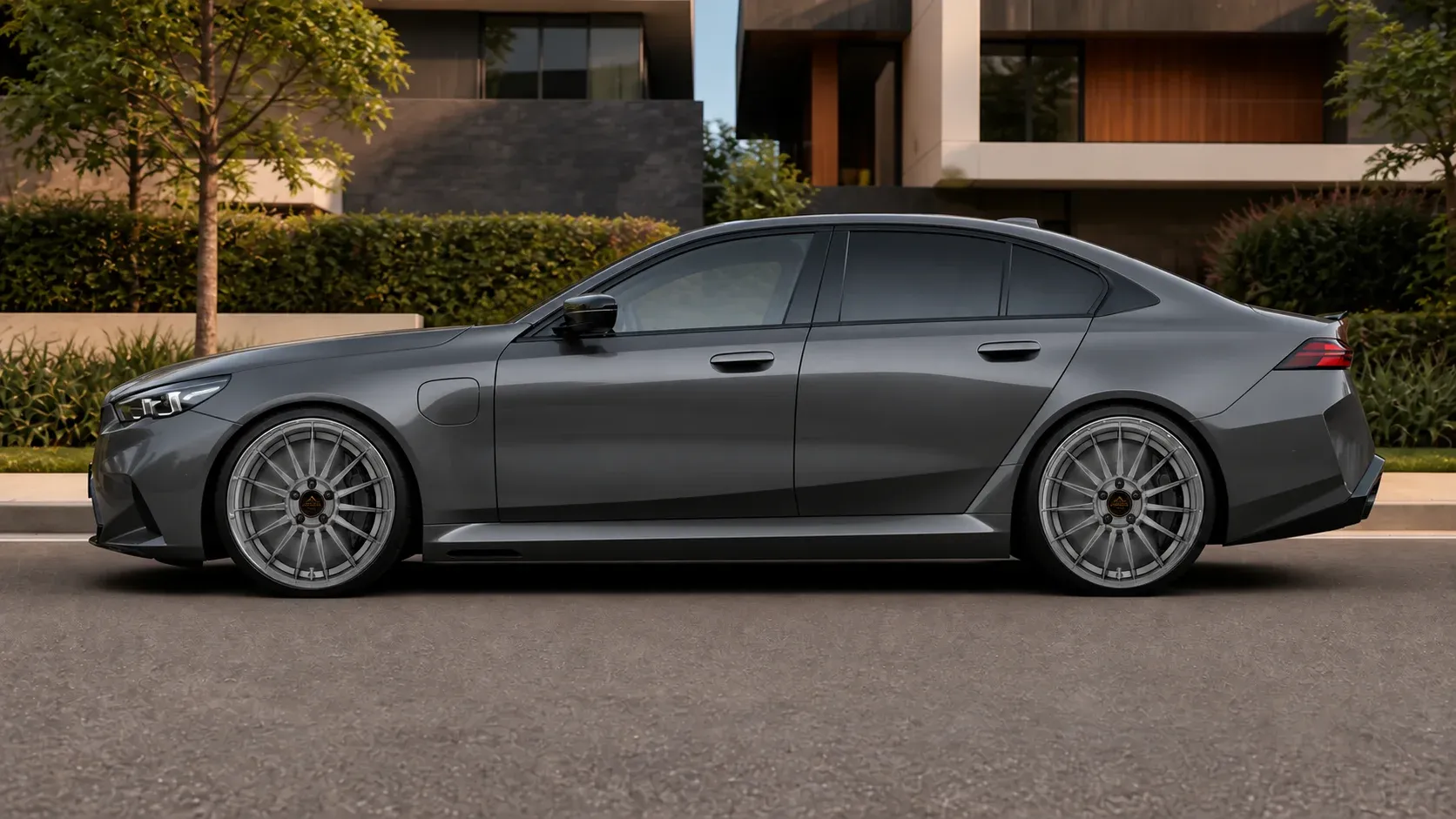 2025 BMW M5 with EW-P-FF-012 wheel, side profile view
