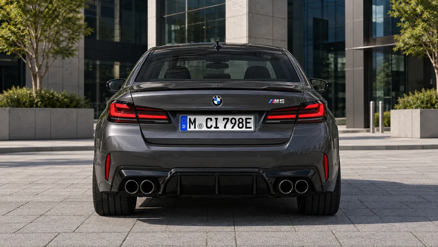 2021 BMW M5 with EW-P-FF-014 wheel, rear 0 view