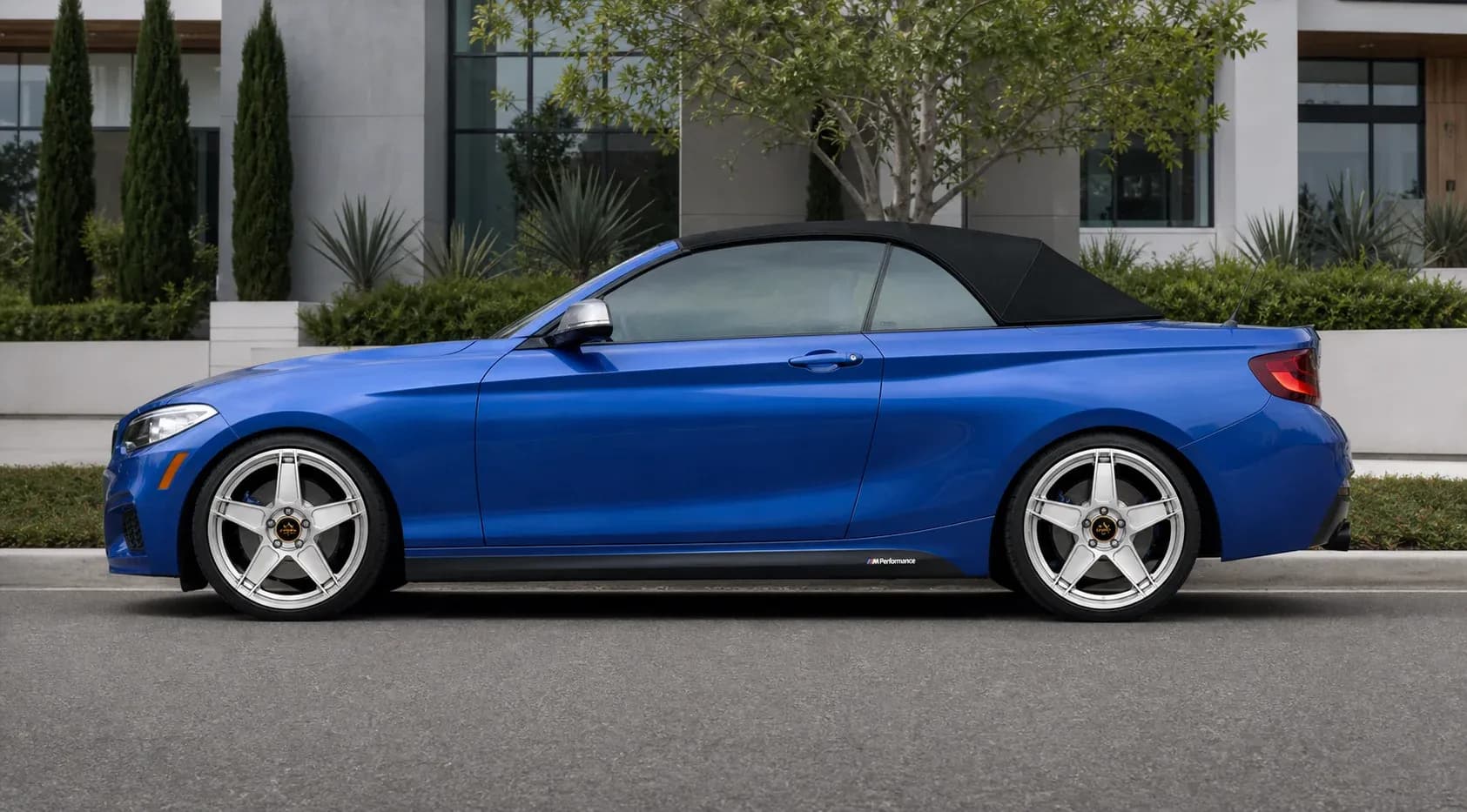 2015 BMW 2 Series with EW-P-MF-001 wheel, side profile view