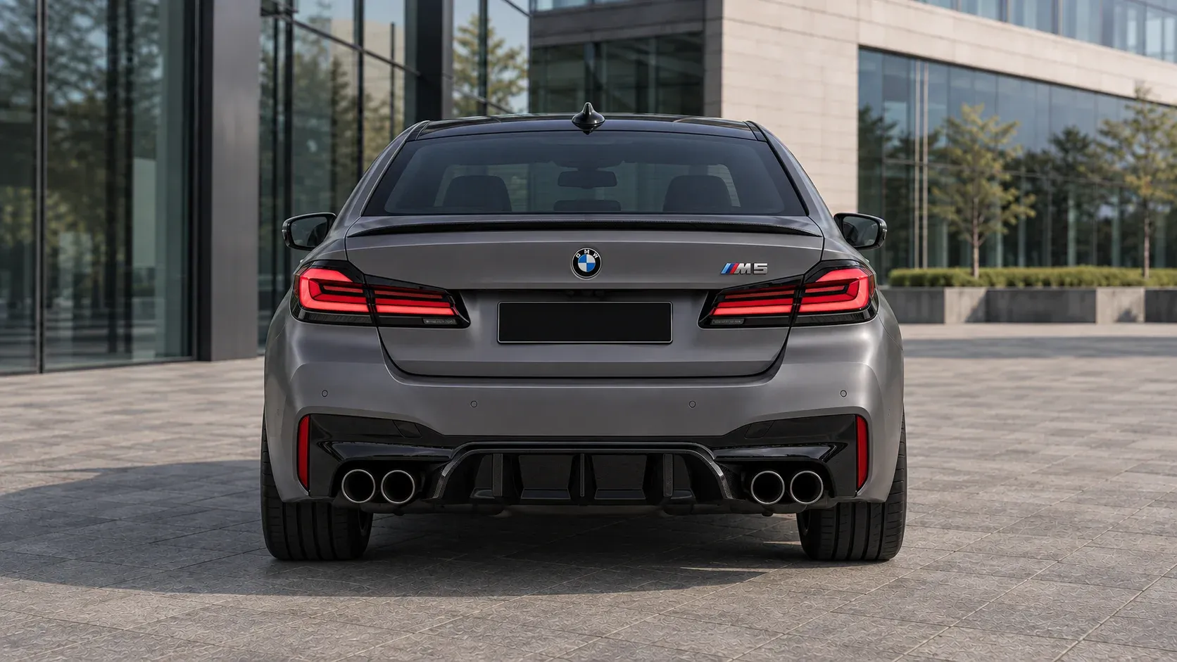 2021 BMW M5 with EW-P-MF-002 wheel, rear 0 view
