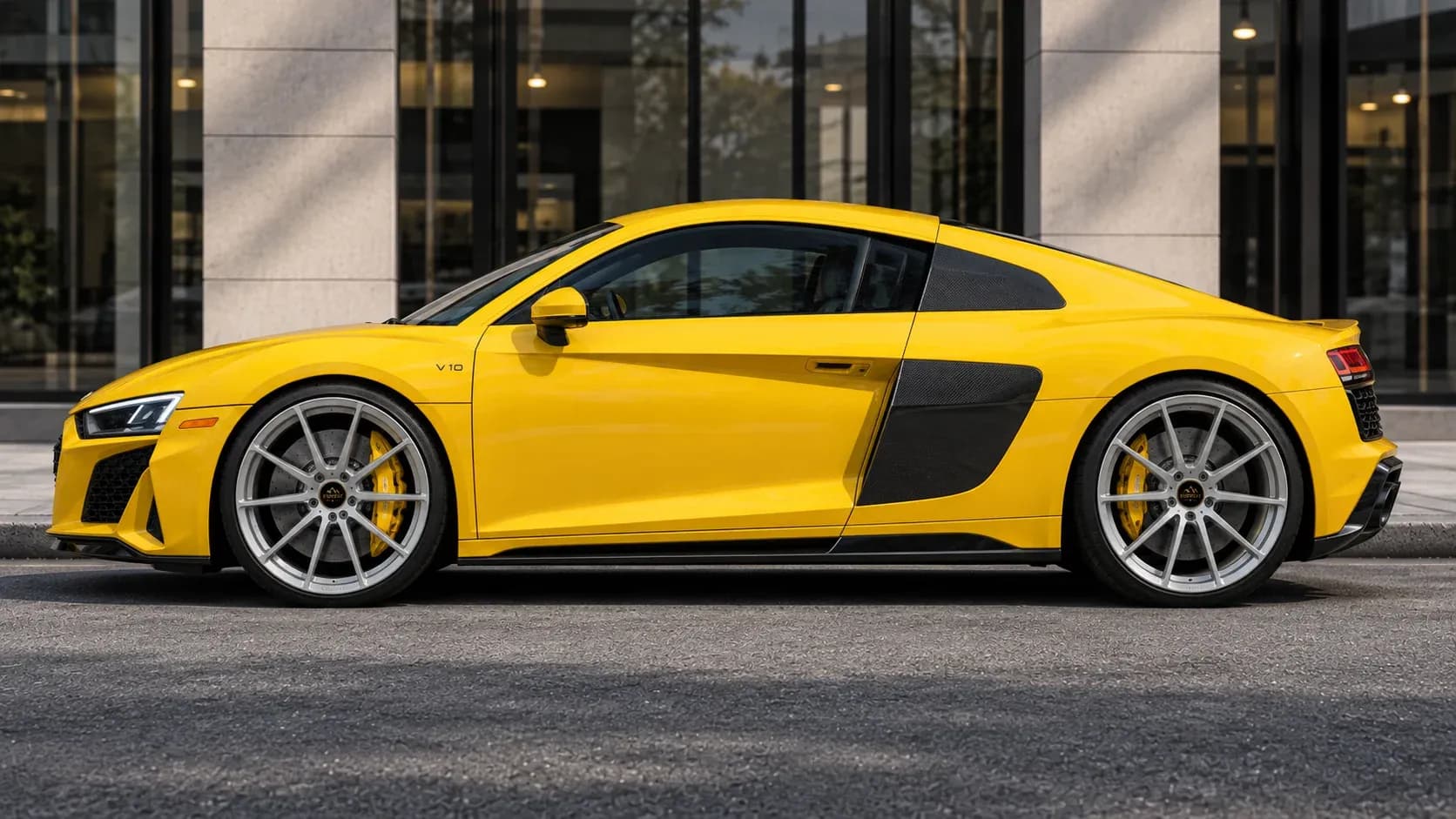 2024 Audi R8 with EW-P-MF-006 wheel, side profile view