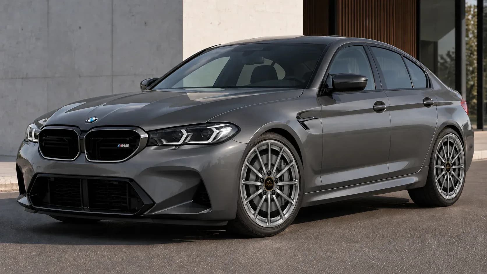 2018 BMW M5 with EW-P-MF-010 wheel, front right 45 view