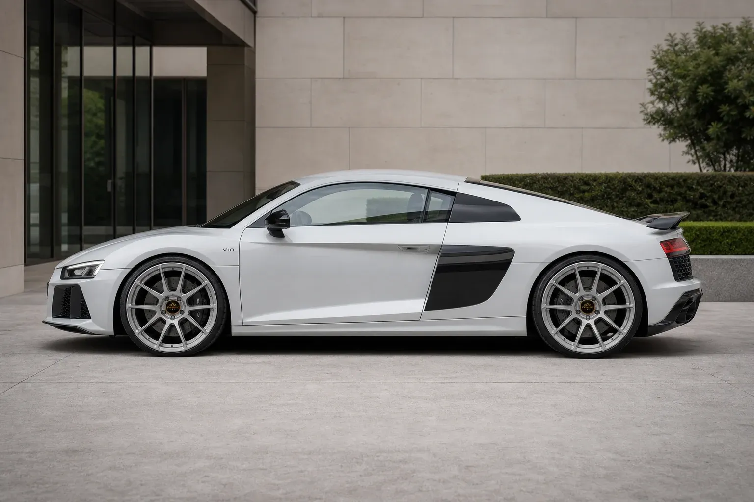 2023 Audi R8 with EW-P-MF-012 wheel, side profile view