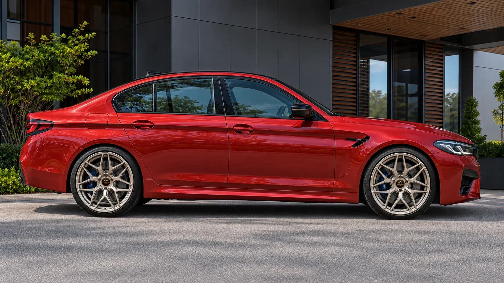 2021 BMW M5 with EW-P-MF-015 wheel, side profile view