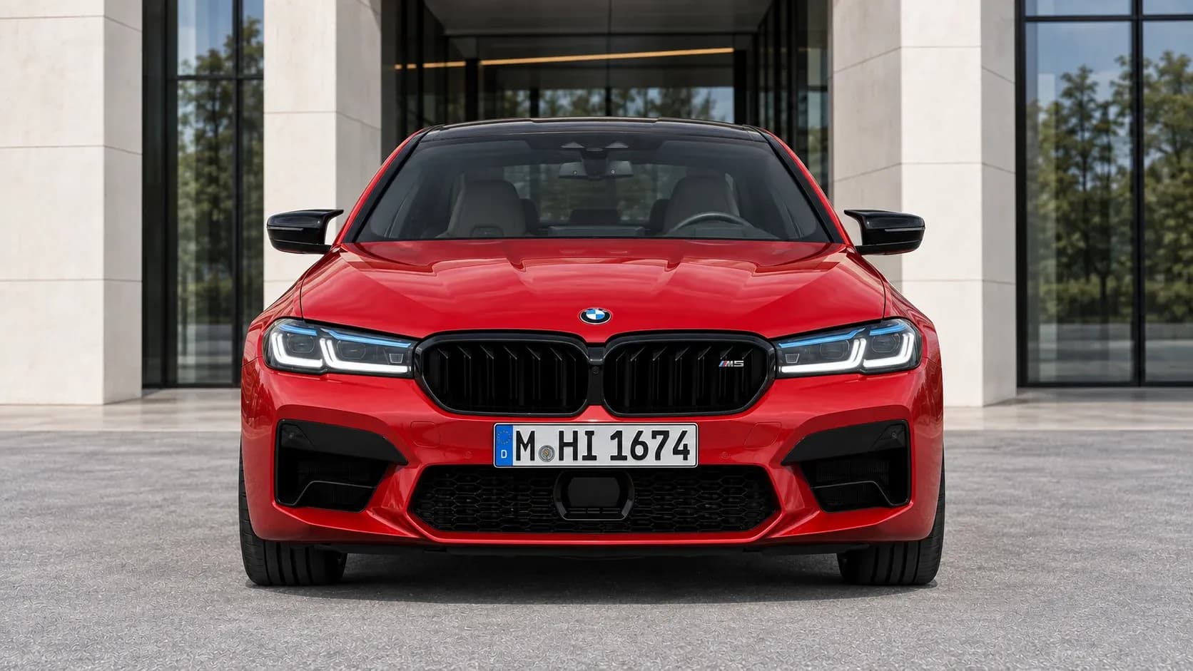 2021 BMW M5 with EW-P-MF-022 wheel, front 0 view