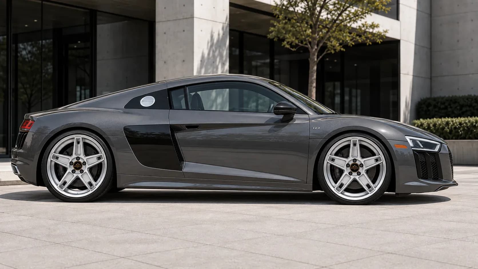 2017 Audi R8 with EW-P-MF-024 wheel, side profile view