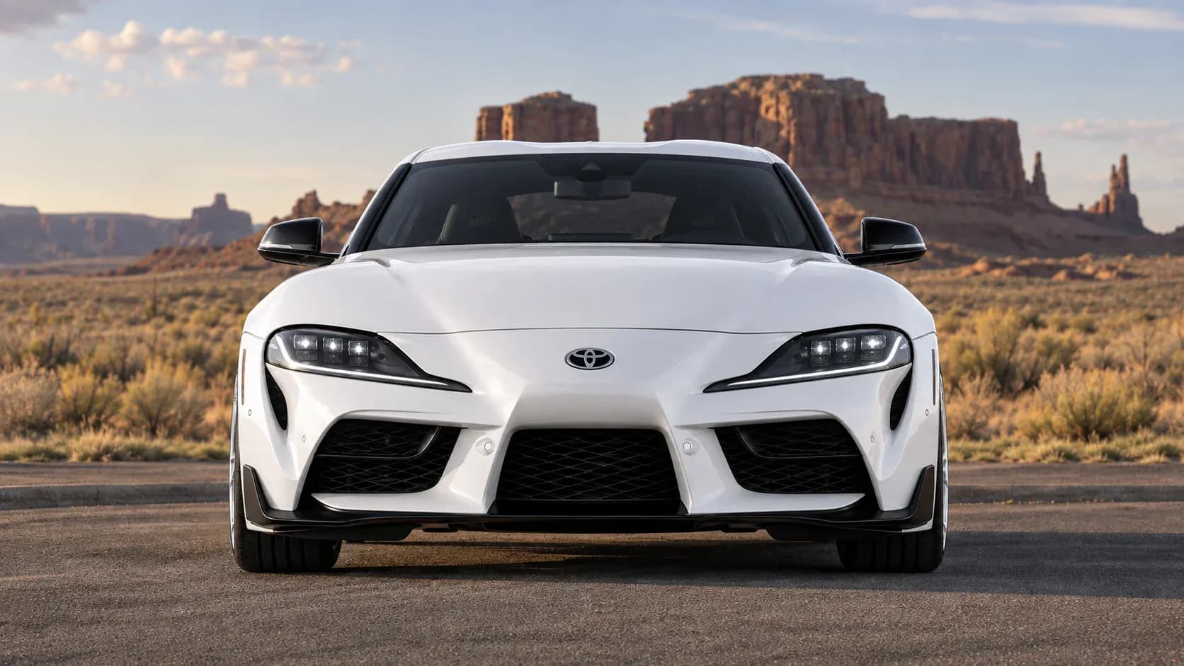 2020 Toyota Supra with EW-P-MF-026 wheel, front 0 view