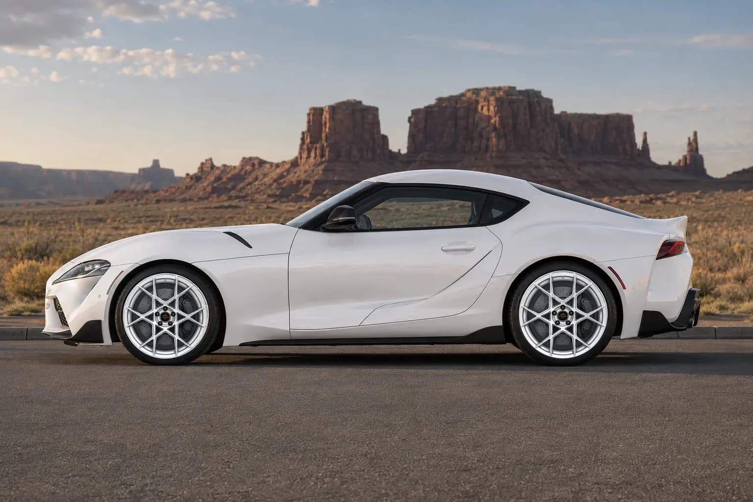 2020 Toyota Supra with EW-P-MF-026 wheel, side profile view