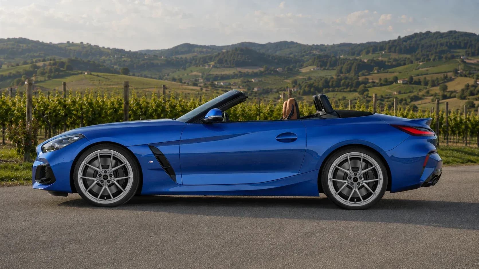 2023 BMW Z4 with EW-P-MF-028 wheel, side profile view