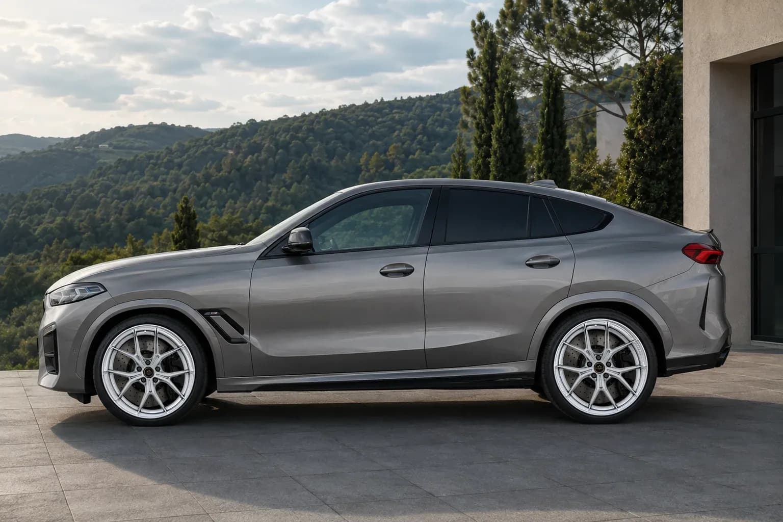 2020 BMW X6 with EW-P-MF-029 wheel, side profile view