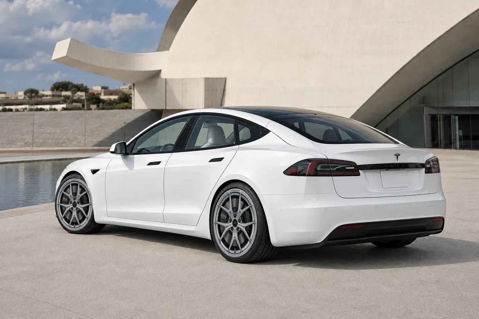 2021 Tesla Model S with EW-P-MF-029 wheel, rear right 45 view