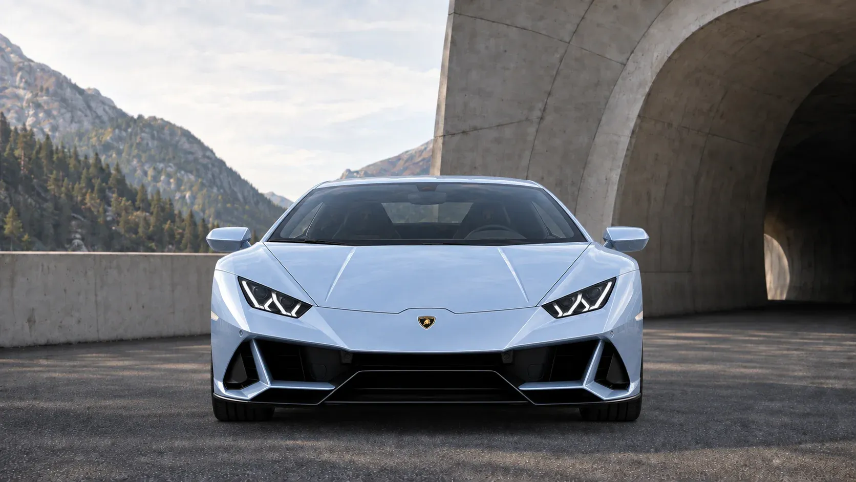 2019 Lamborghini Huracan with EW-P-MF-031 wheel, front 0 view