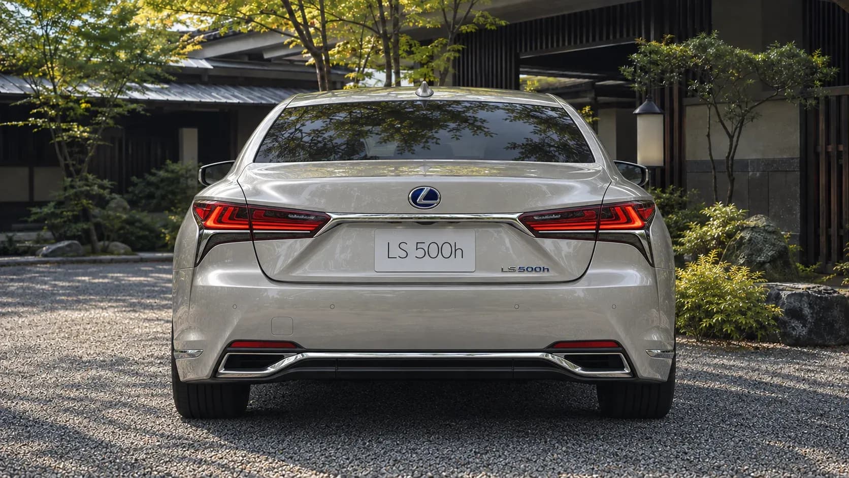 2018 Lexus LS with EW-P-MF-032 wheel, rear 0 view