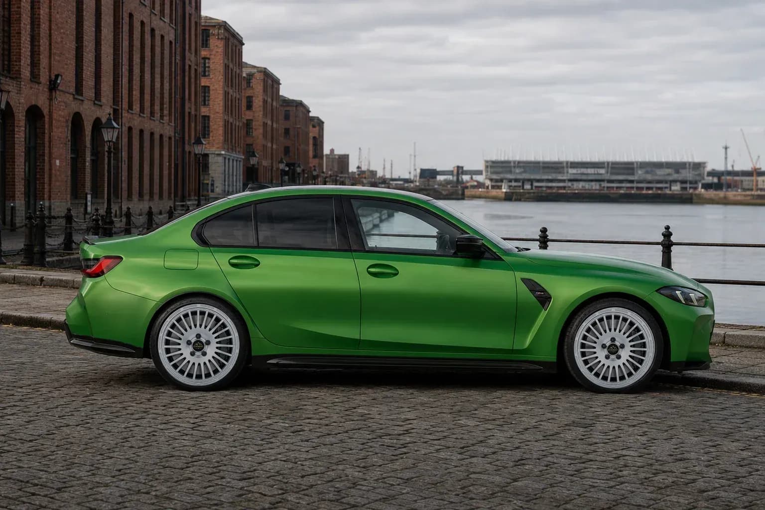 2025 BMW M3 with EW-P-MF-033 wheel, side profile view
