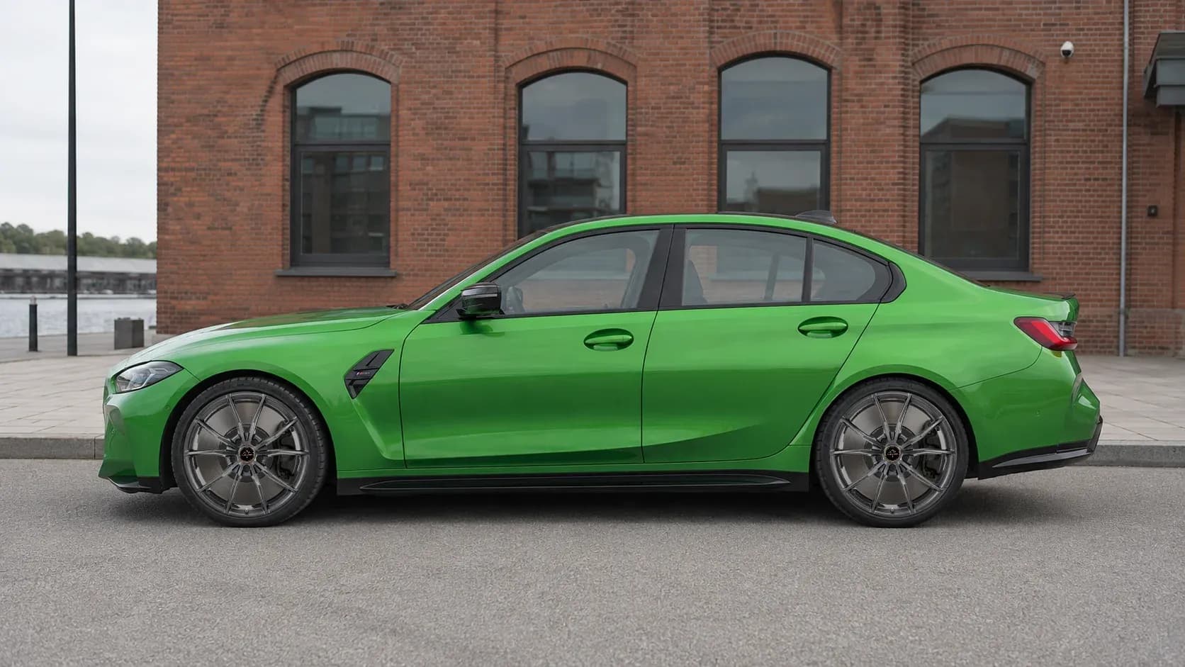 2021 BMW M3 with EW-P-MF-034 wheel, side profile view