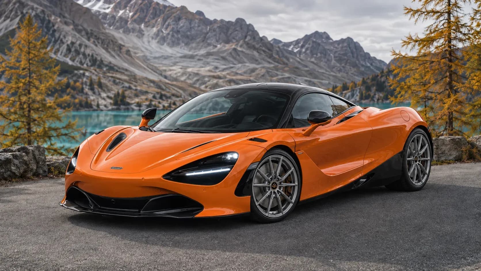 2017 McLaren 720S with EW-P-MF-034 wheel, front right 45 view