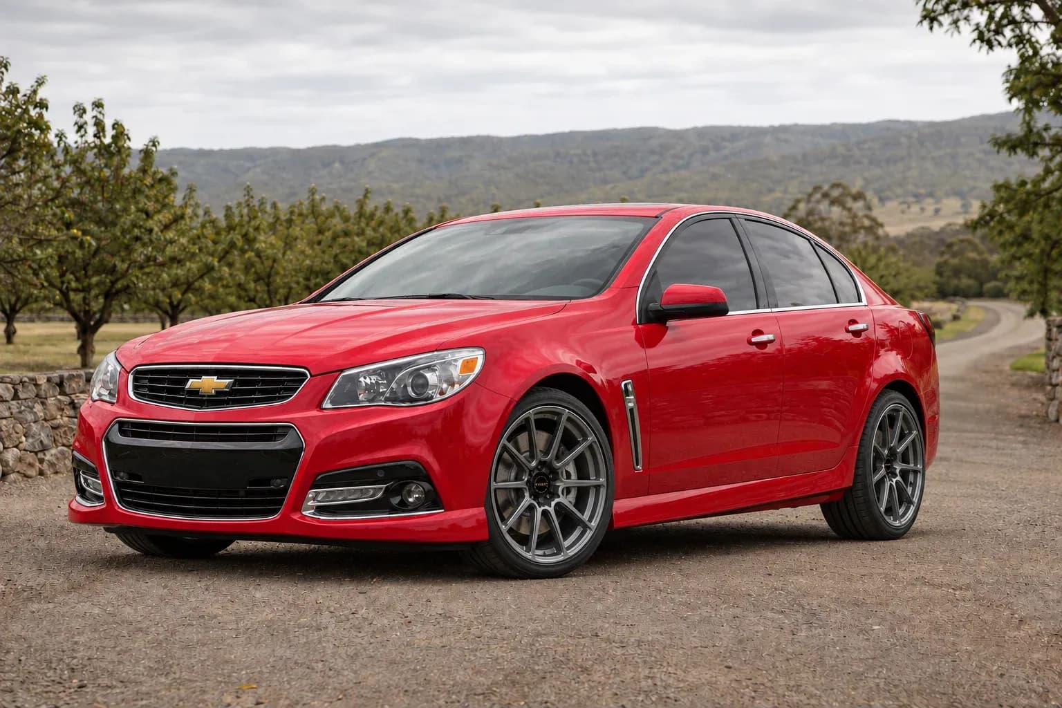 2014 Chevrolet SS with EW-P-MF-037 wheel, front right 45 view