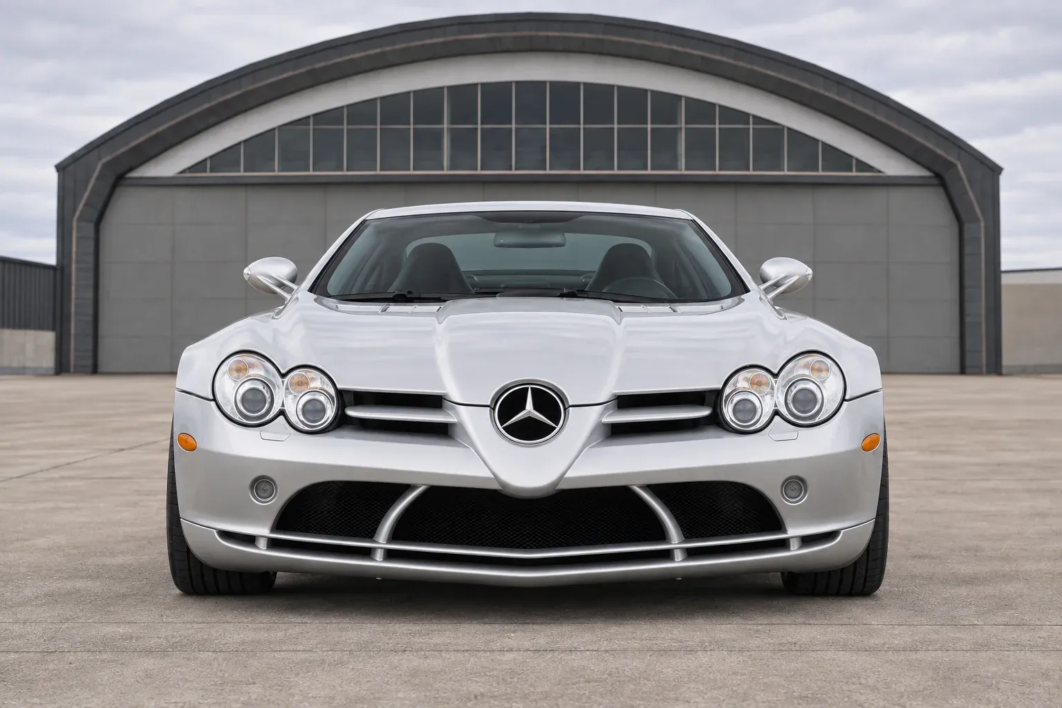 2004 Mercedes-Benz SLR McLaren with EW-P-MF-038 wheel, front 0 view