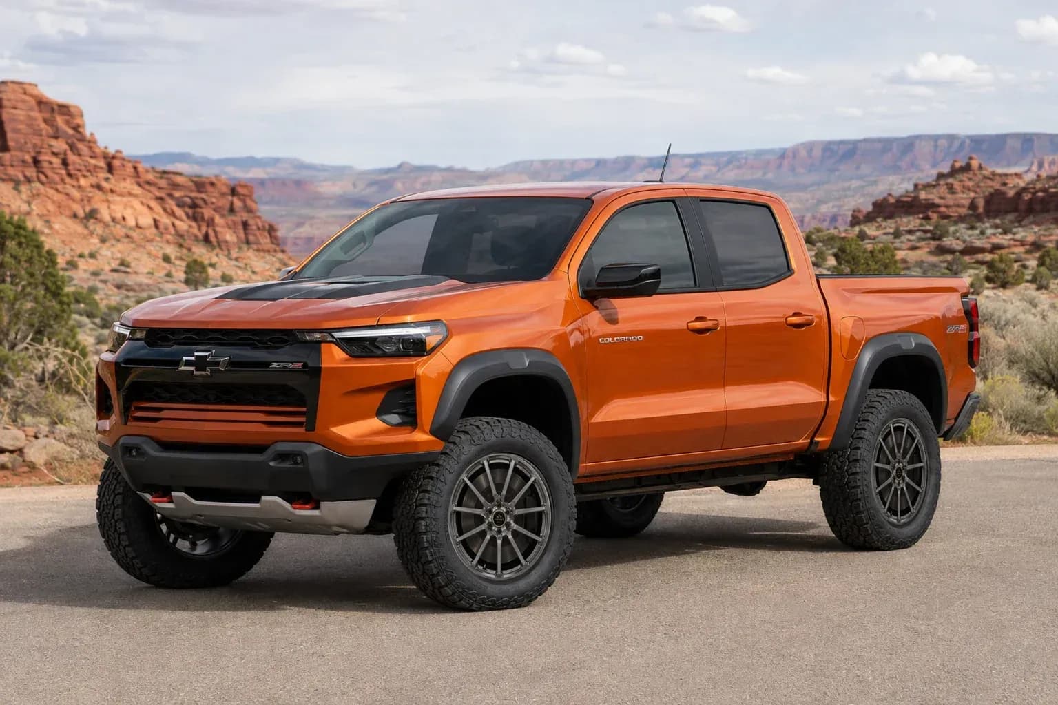 2023 Chevrolet Colorado with EW-P-MF-042 wheel, front right 45 view
