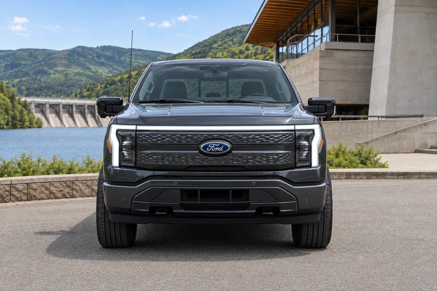 2022 Ford F-150 Lightning with EW-P-MF-042 wheel, front 0 view