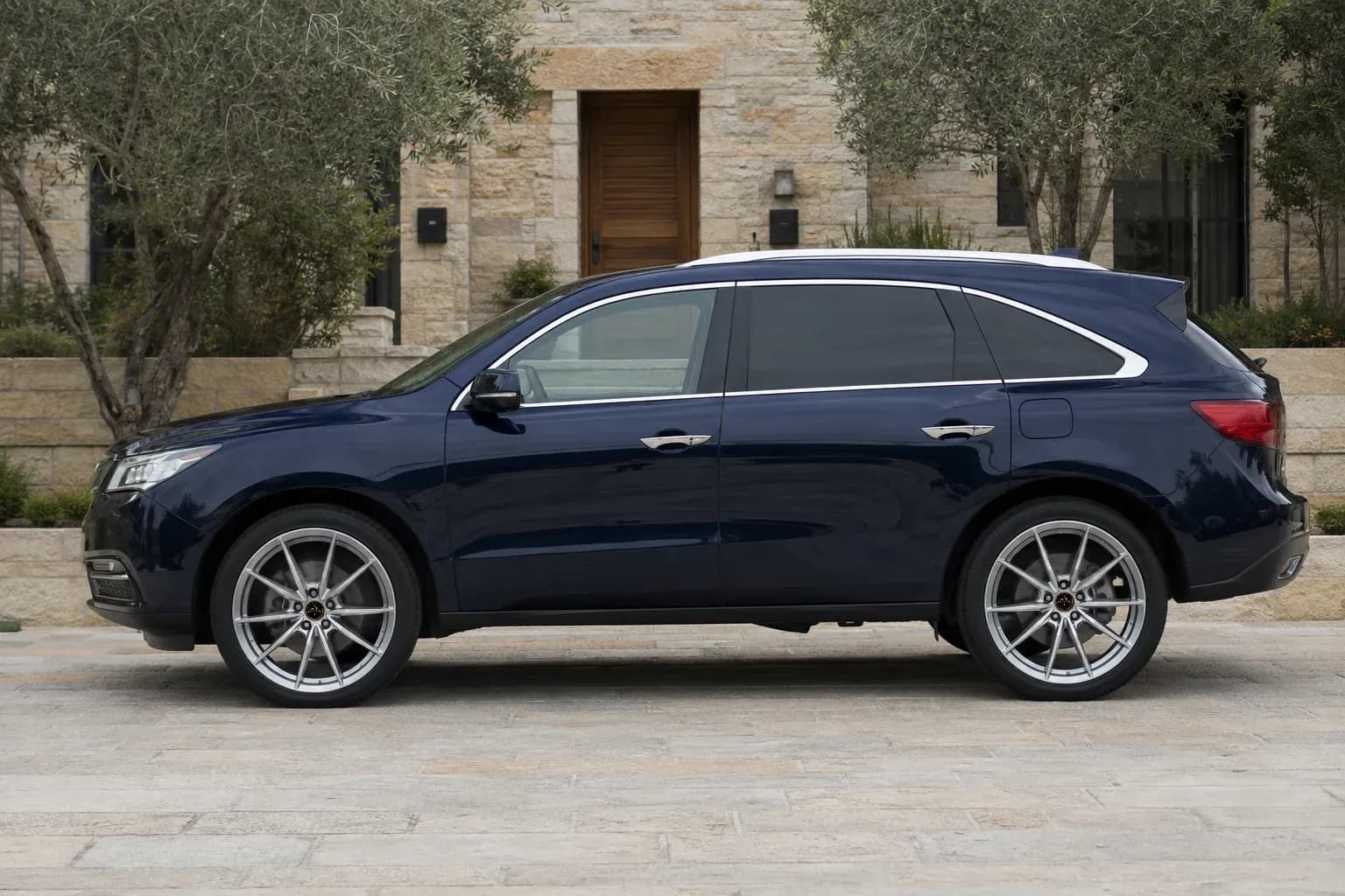 2014 Acura MDX with EW-P-MF-046 wheel, side profile view
