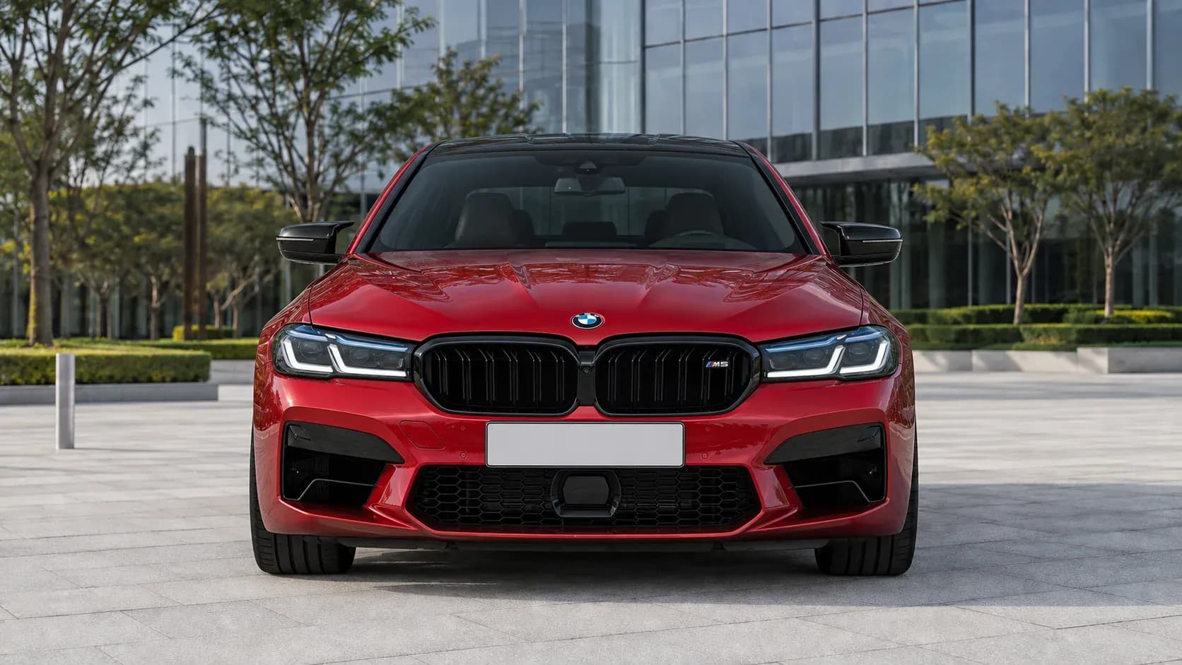 2021 BMW M5 with EW-P-MF-052 wheel, front 0 view