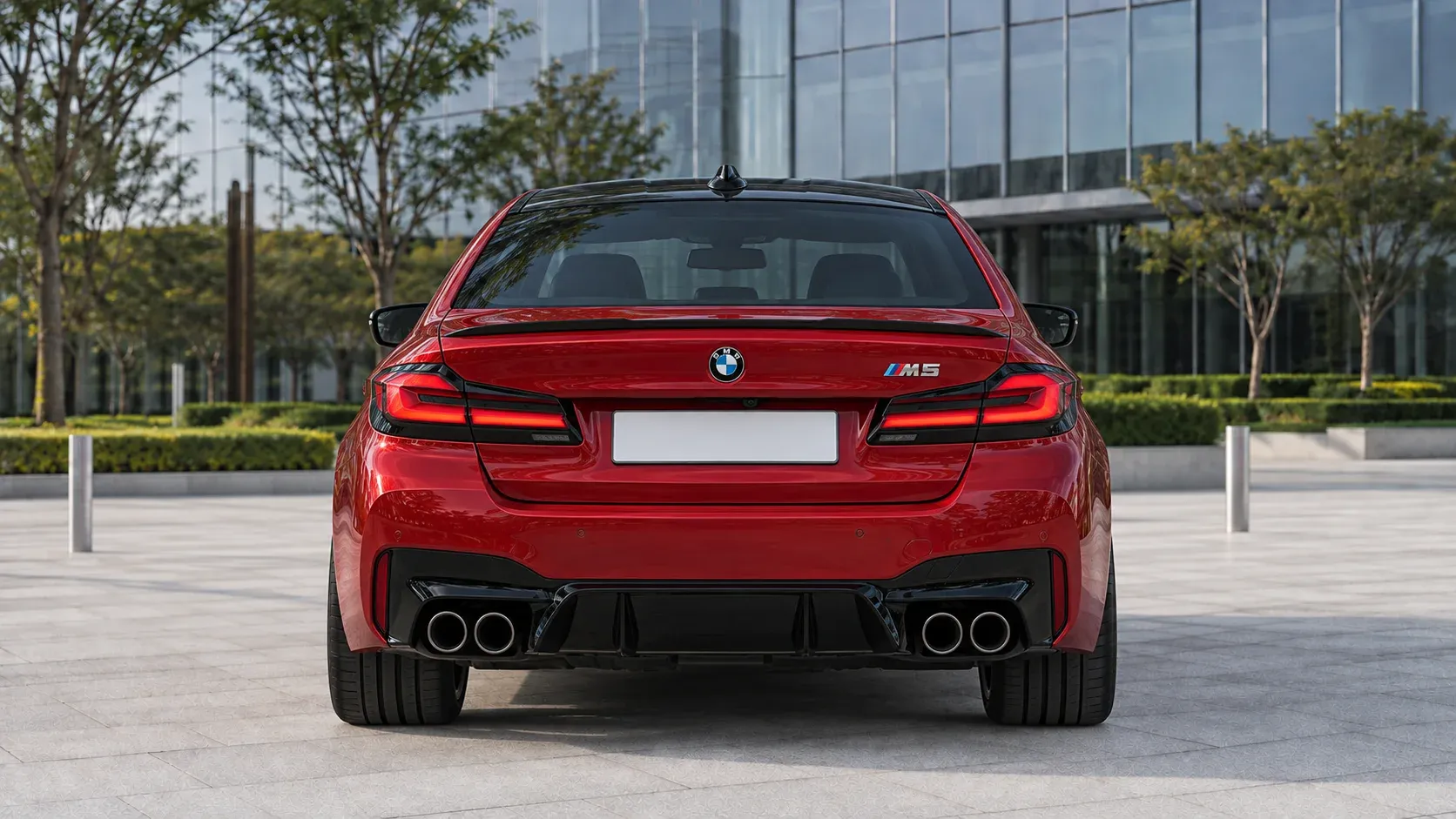 2021 BMW M5 with EW-P-MF-052 wheel, rear 0 view