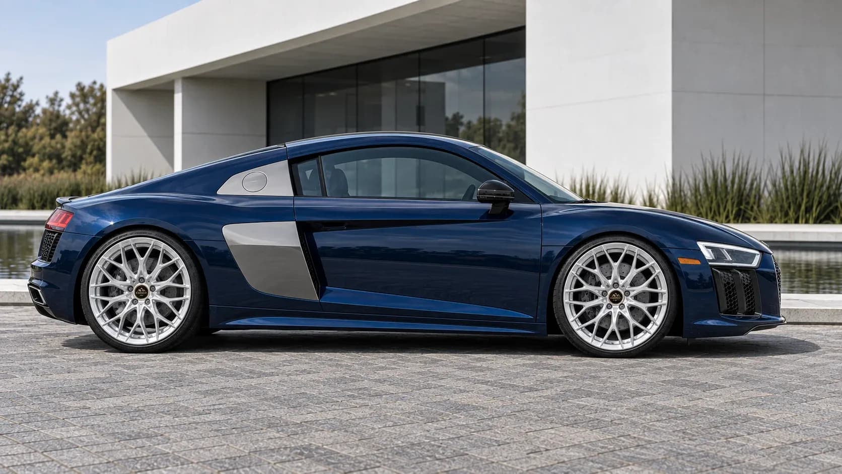 2017 Audi R8 with EW-P-MP-002 wheel, side profile view