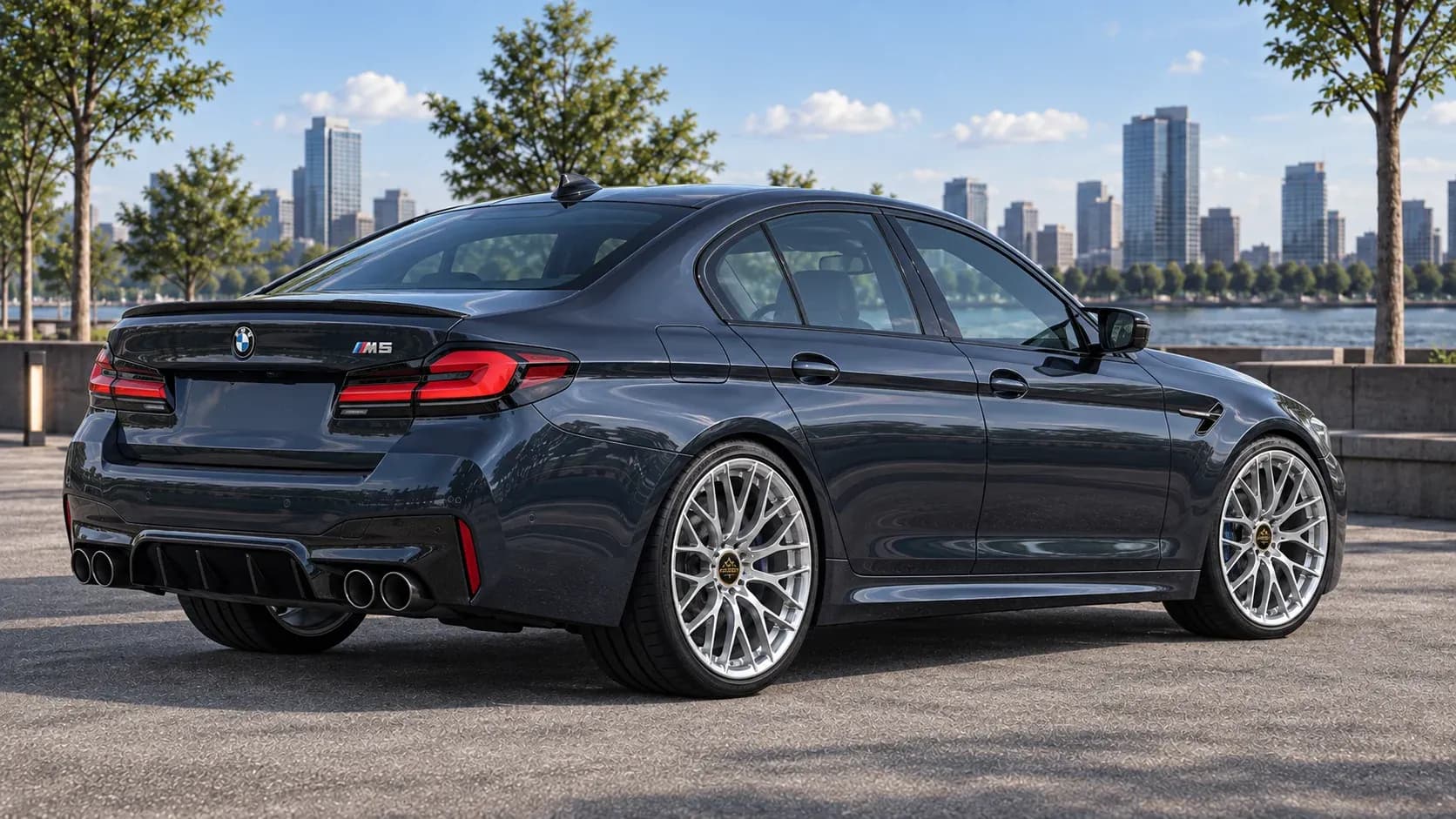 2021 BMW M5 with EW-P-MP-002 wheel, rear right 45 view