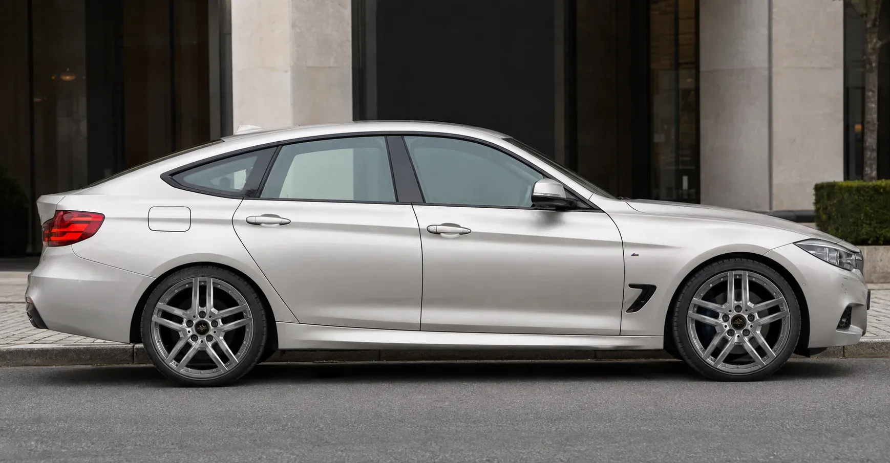 2013 BMW 3 Series Gran Turismo with EW-S-CS-001 wheel, side profile view