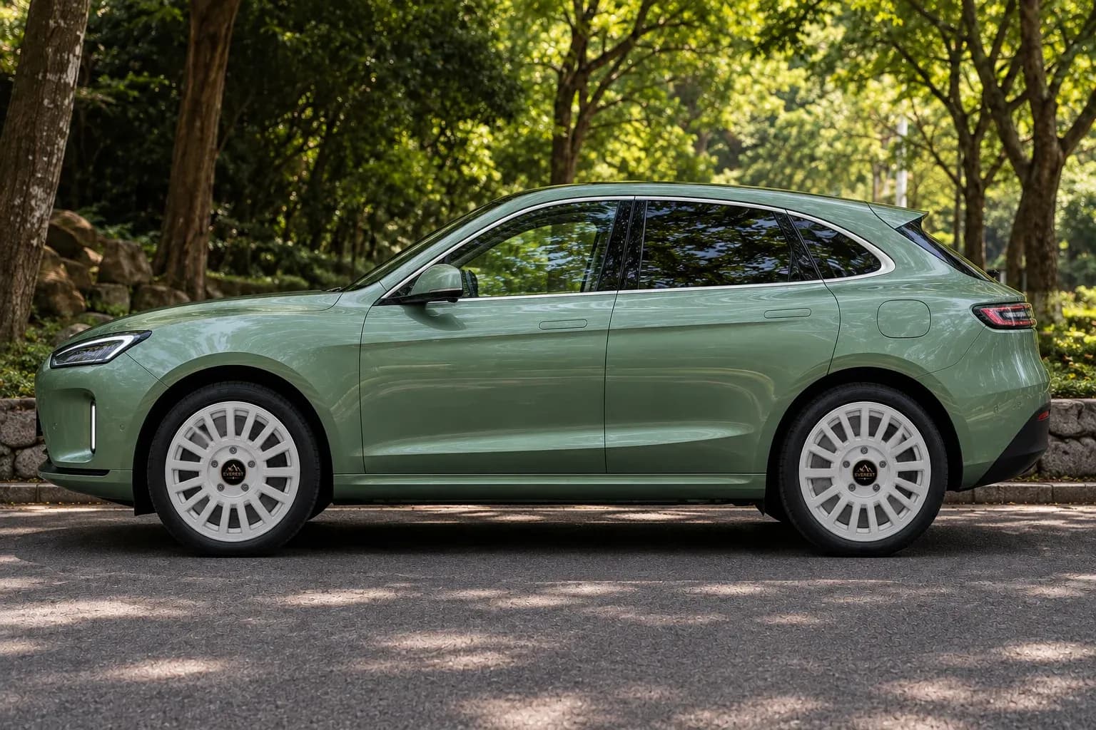 2022 Aito M5 with EW-S-CS-003 wheel, side profile view
