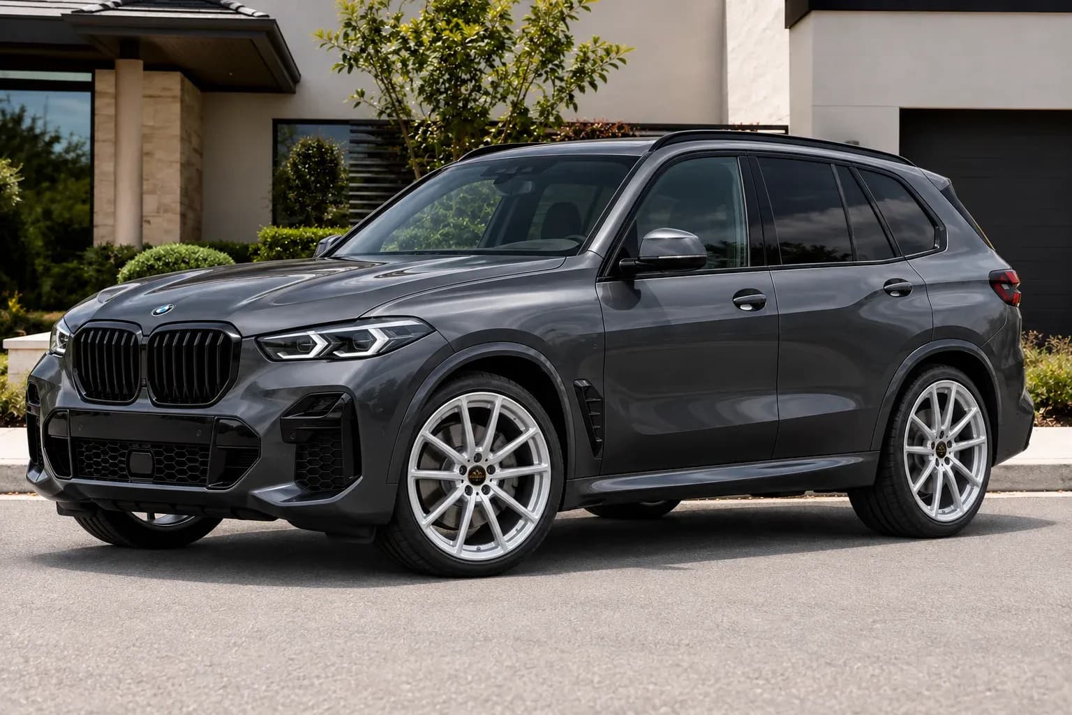2024 BMW X5 with EW-S-FF-001 wheel, front right 45 view