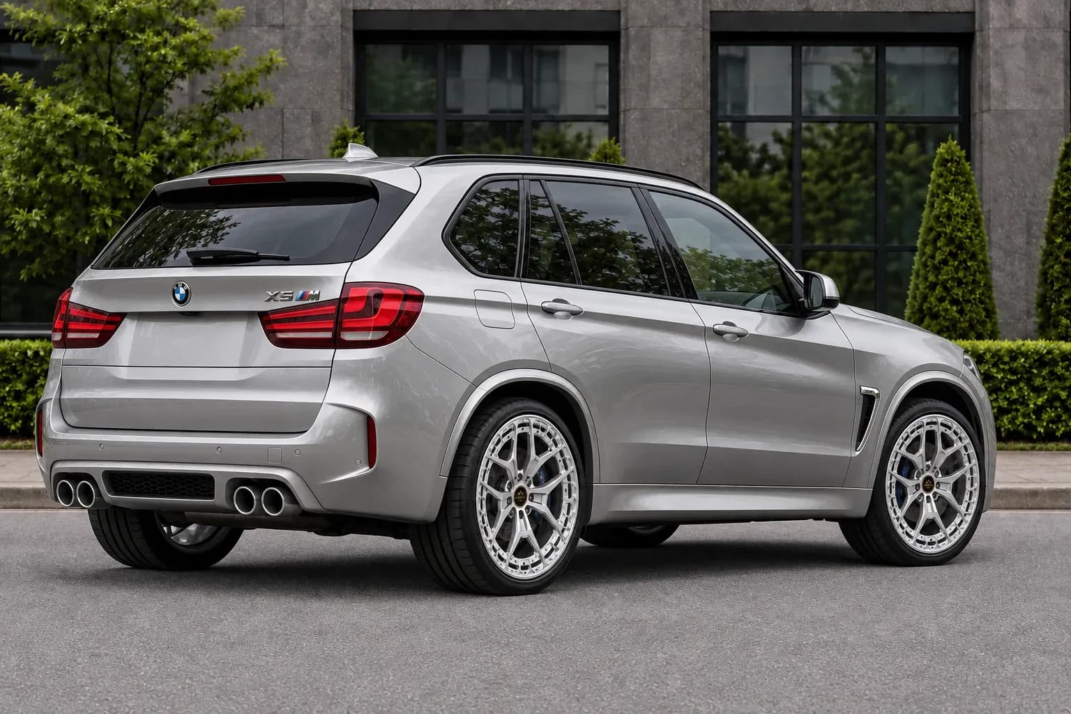 2015 BMW X5 M with EW-S-MF-003 wheel, rear right 45 view